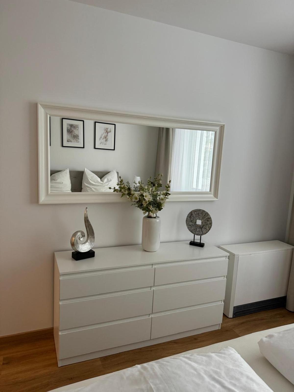 Sunny And Elegant Apartament In Central Location Graz Kültér fotó